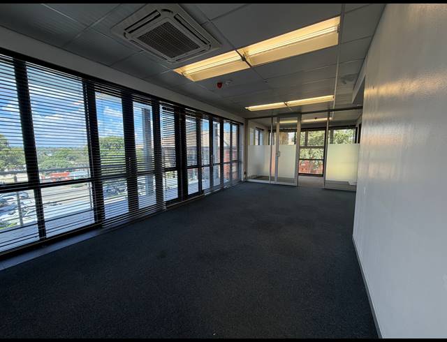 260M² OFFICE TO LET IN BEDFORDVIEW